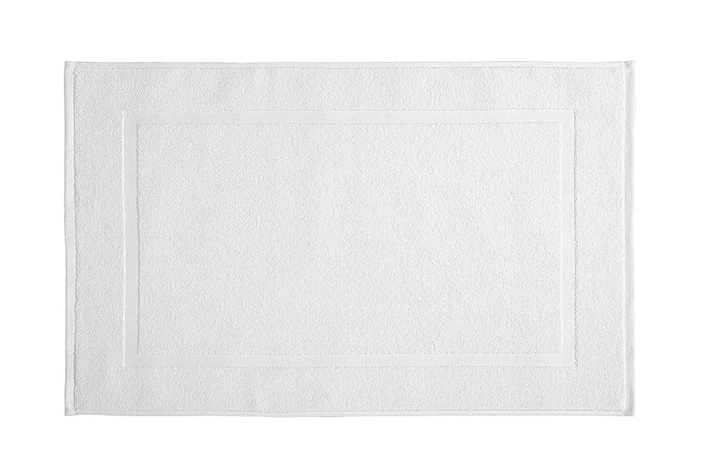 Kleeneze Extra Long Bath Mat  is made from a thick towelling cotton.  This mat also co-ordinates perfectly with t…